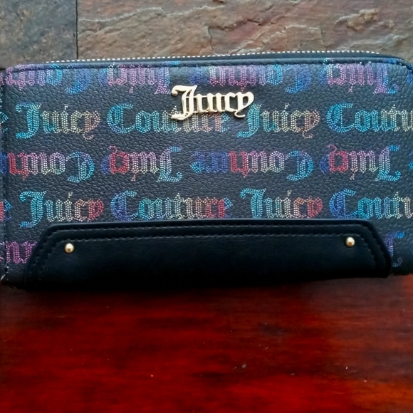 Juicy Couture Accessories - NWT Juicy Wallet